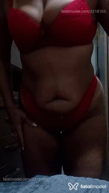 Acompanhante mulher morena (o) de olhos pretos - Kelly Morena Acompanhante mulher morena (o) de olhos pretos - Kelly Morena