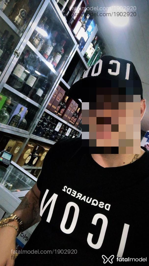Acompanhante homem morena (o) de olhos castanhos em Vitória da Conquista - Atendocasal