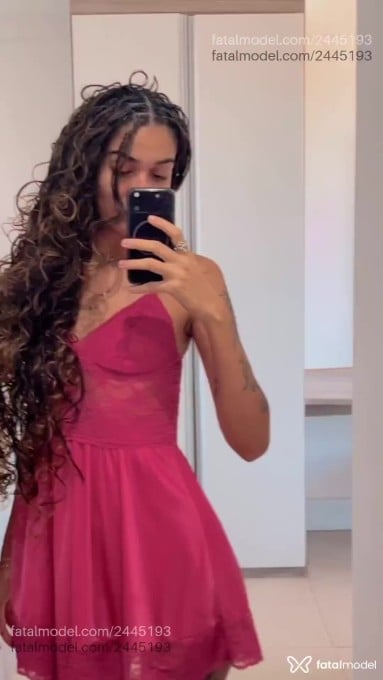 Acompanhante mulher morena (o) de olhos castanhos em Macaé - Liana