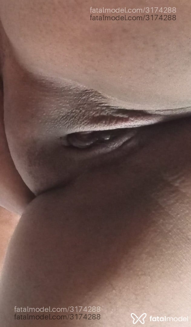 Acompanhante mulher morena (o) de olhos pretos em Viçosa Acompanhante mulher morena (o) de olhos pretos em Viçosa - Jadecorbani