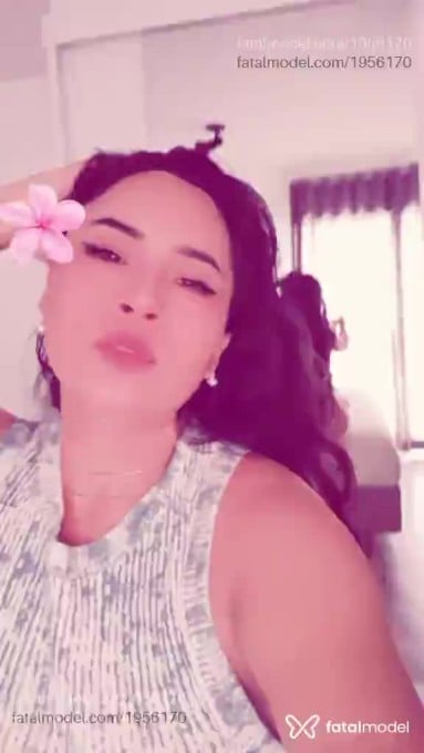 Acompanhante mulher com cabelo castanho de olhos castanhos em São Paulo - Índiamazona