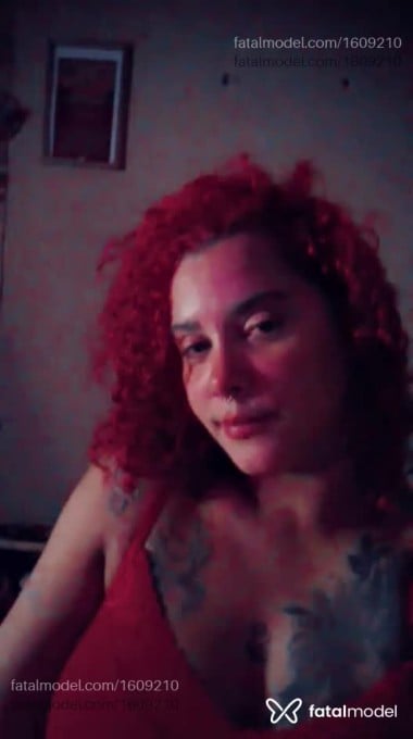 Acompanhante mulher morena (o) de olhos castanhos em Ourinhos Acompanhante mulher morena (o) de olhos castanhos em Ourinhos - Agnes