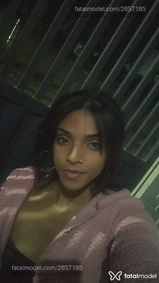 Acompanhante mulher trans com cabelo castanho de olhos castanhos em Piracicaba - Jheni