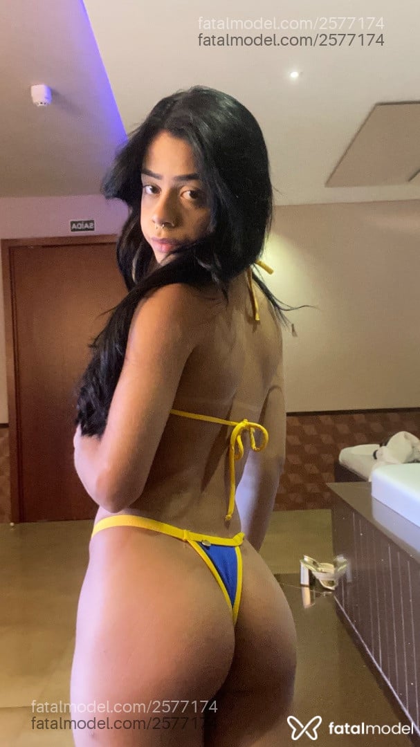 Acompanhante mulher trans morena (o) de olhos castanhos em Santa Helena de Goiás - Luiza Dantas