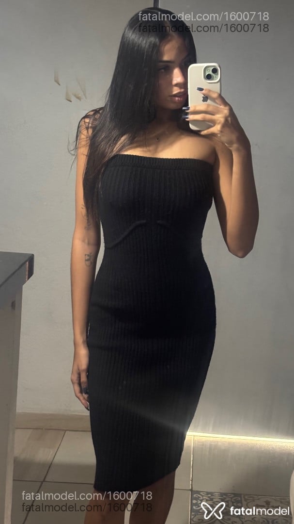 Acompanhante mulher com cabelo castanho de olhos castanhos em Cambuí - Paola Steele