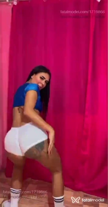 Acompanhante mulher morena (o) de olhos pretos - Brunara