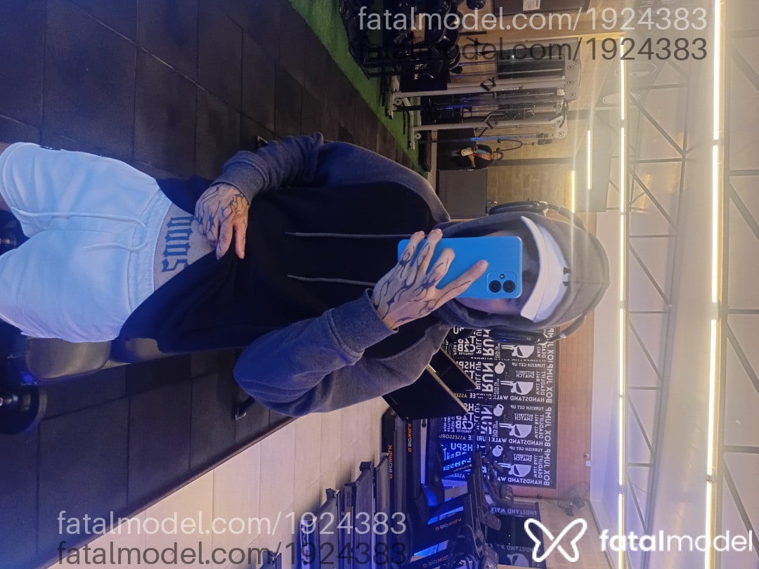 Acompanhante homem morena (o) de olhos castanhos em Campos dos Goytacazes - Erick