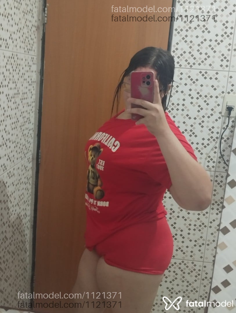 Acompanhante mulher trans morena (o) de olhos mel em Caruaru Acompanhante mulher trans morena (o) de olhos mel em Caruaru - Lua