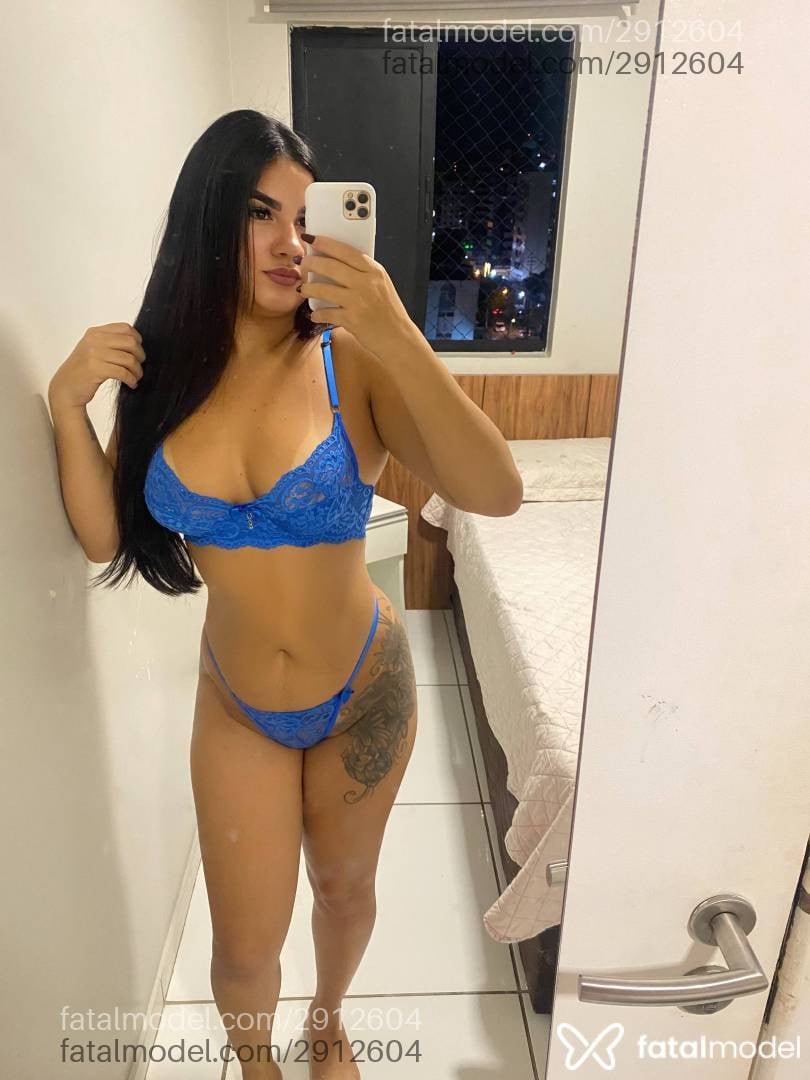 Acompanhante mulher morena (o) de olhos castanhos - Letícia