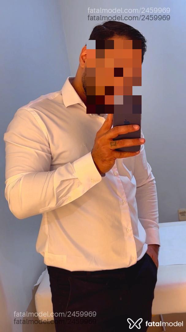 Acompanhante homem com cabelo castanho de olhos castanhos em Belo Horizonte Acompanhante homem com cabelo castanho de olhos castanhos em Belo Horizonte - Theo Guedes
