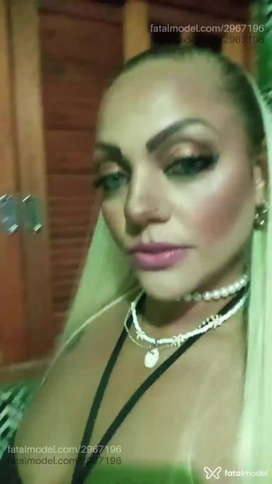 Acompanhante mulher loira (o) de olhos castanhos em Itajubá - Ferraris
