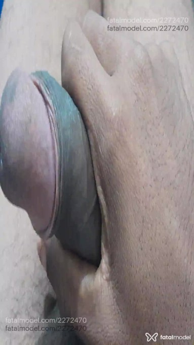 Acompanhante homem com cabelo castanho de olhos castanhos - Ferreira Acompanhante homem com cabelo castanho de olhos castanhos - Ferreira