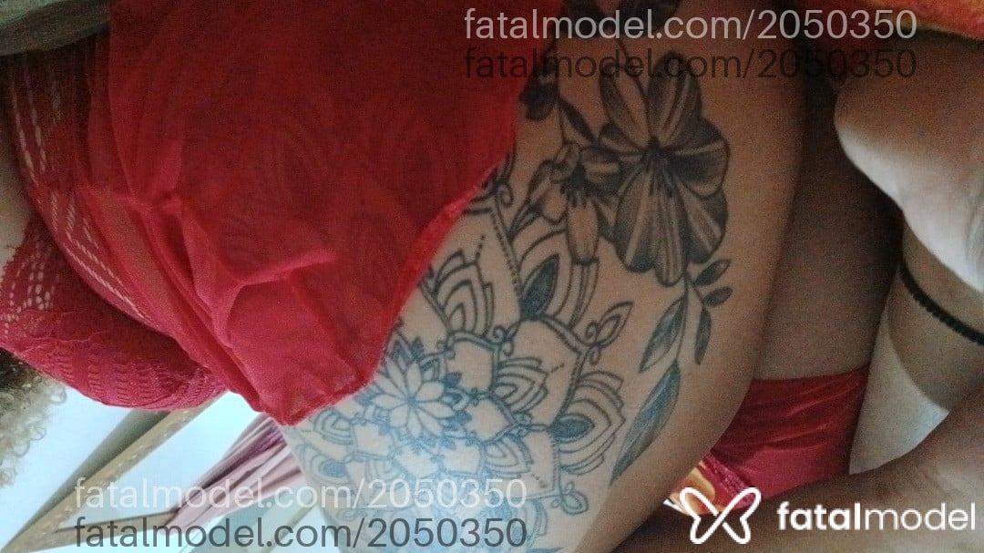 Acompanhante mulher morena (o) de olhos mel em Barra Velha - Criss