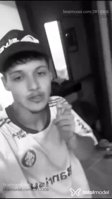 Acompanhante homem morena (o) de olhos castanhos em Virtual - Lzmolter