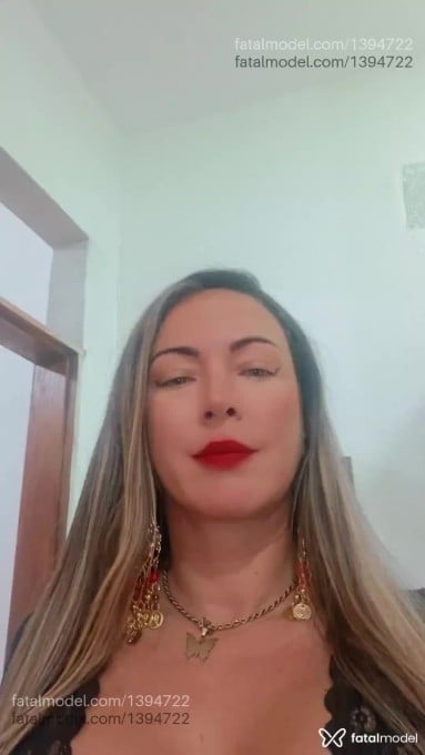 Acompanhante mulher loira (o) de olhos cinza em Petrópolis - Katrina
