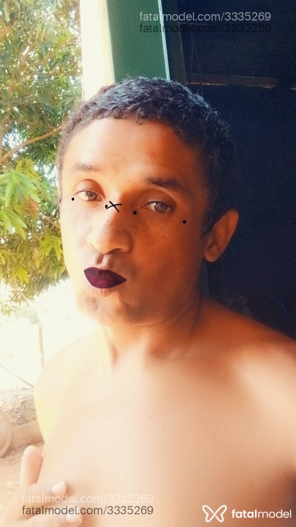 Acompanhante homem com cabelo castanho de olhos castanhos em Araguaína - Val