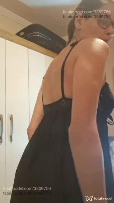 Acompanhante mulher morena (o) de olhos pretos em Virtual Acompanhante mulher morena (o) de olhos pretos em Virtual - Bianca