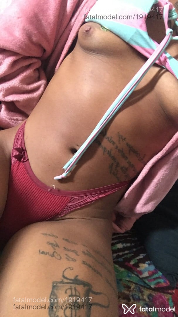 Acompanhante mulher trans morena (o) de olhos castanhos em Santana de Parnaíba - Karina Mirella