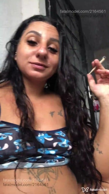 Acompanhante mulher com cabelo castanho de olhos castanhos em Virtual Acompanhante mulher com cabelo castanho de olhos castanhos em Virtual - Tokio blooming