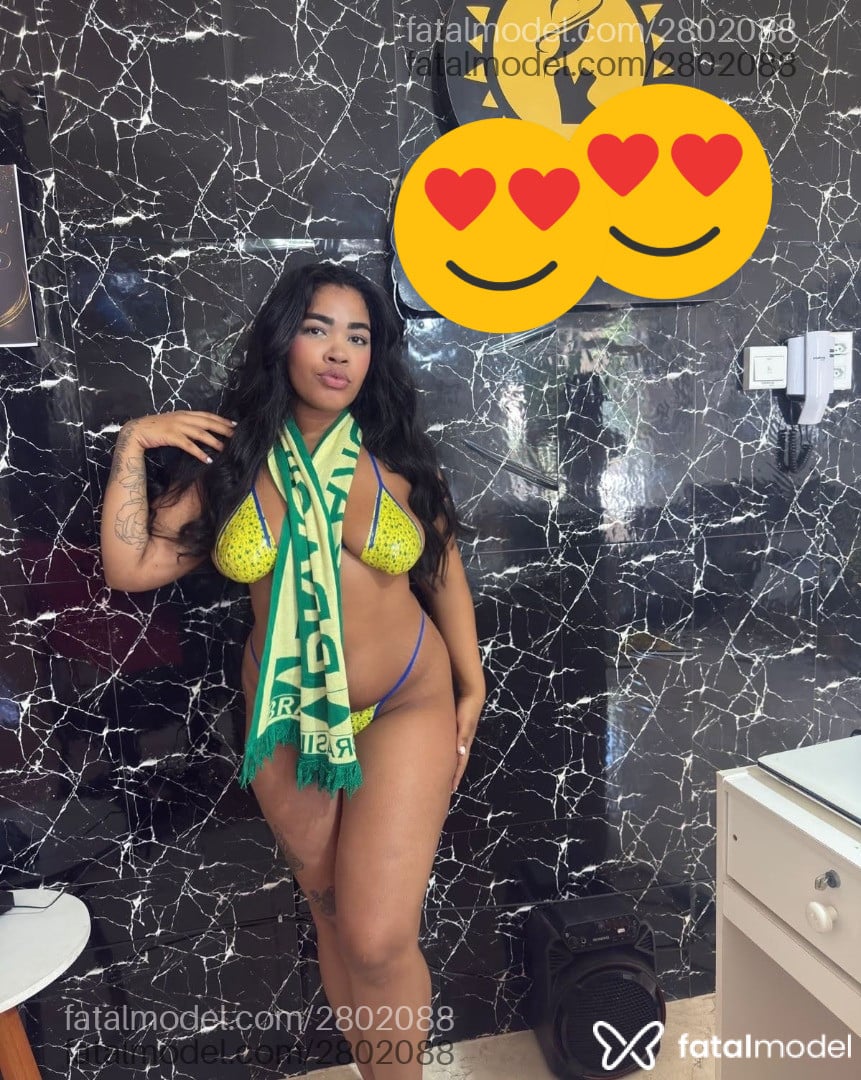 Acompanhante mulher morena (o) de olhos pretos em Salvador - Bella