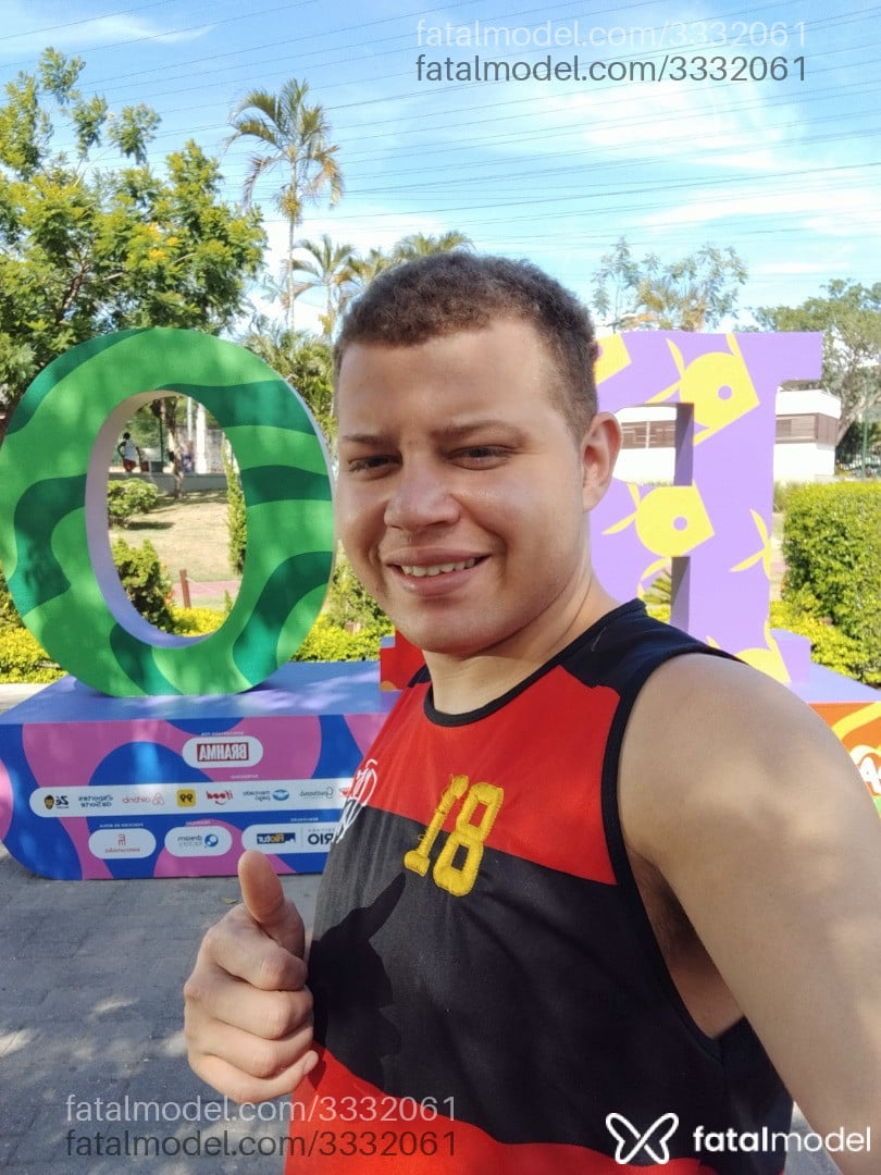 Acompanhante homem loira (o) de olhos azuis em Rio de Janeiro - Davizinho
