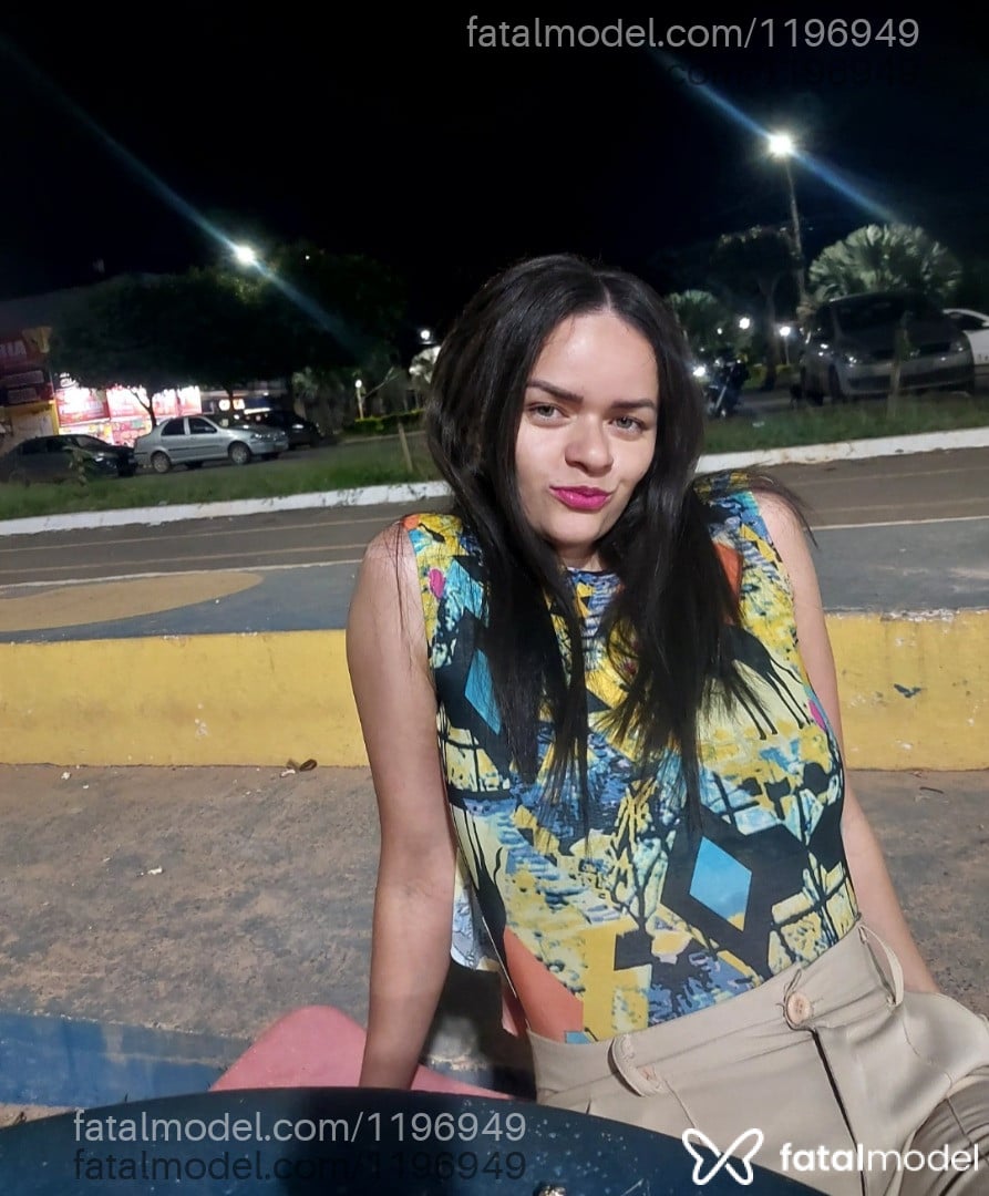 Acompanhante mulher loira (o) de olhos azuis em Virtual - YSA MODELLO