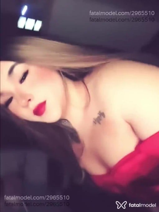 Acompanhante mulher trans morena (o) de olhos pretos em Pindamonhangaba - Julia Carvalho
