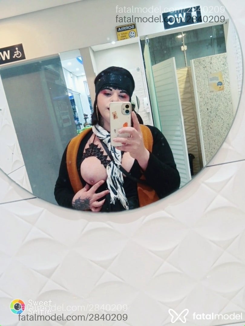 Acompanhante mulher trans morena (o) de olhos castanhos em Jaraguá do Sul - Emanuely