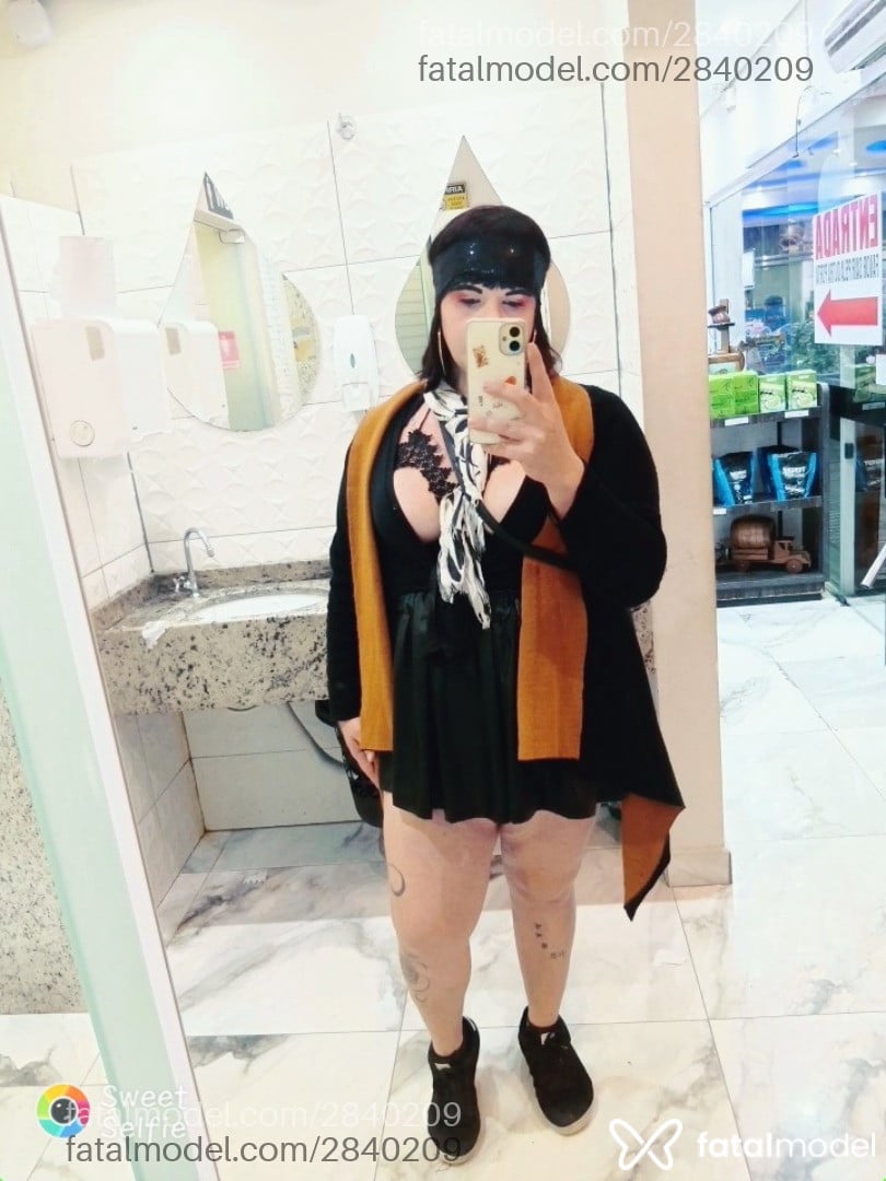 Acompanhante mulher trans morena (o) de olhos castanhos em Jaraguá do Sul - Emanuely
