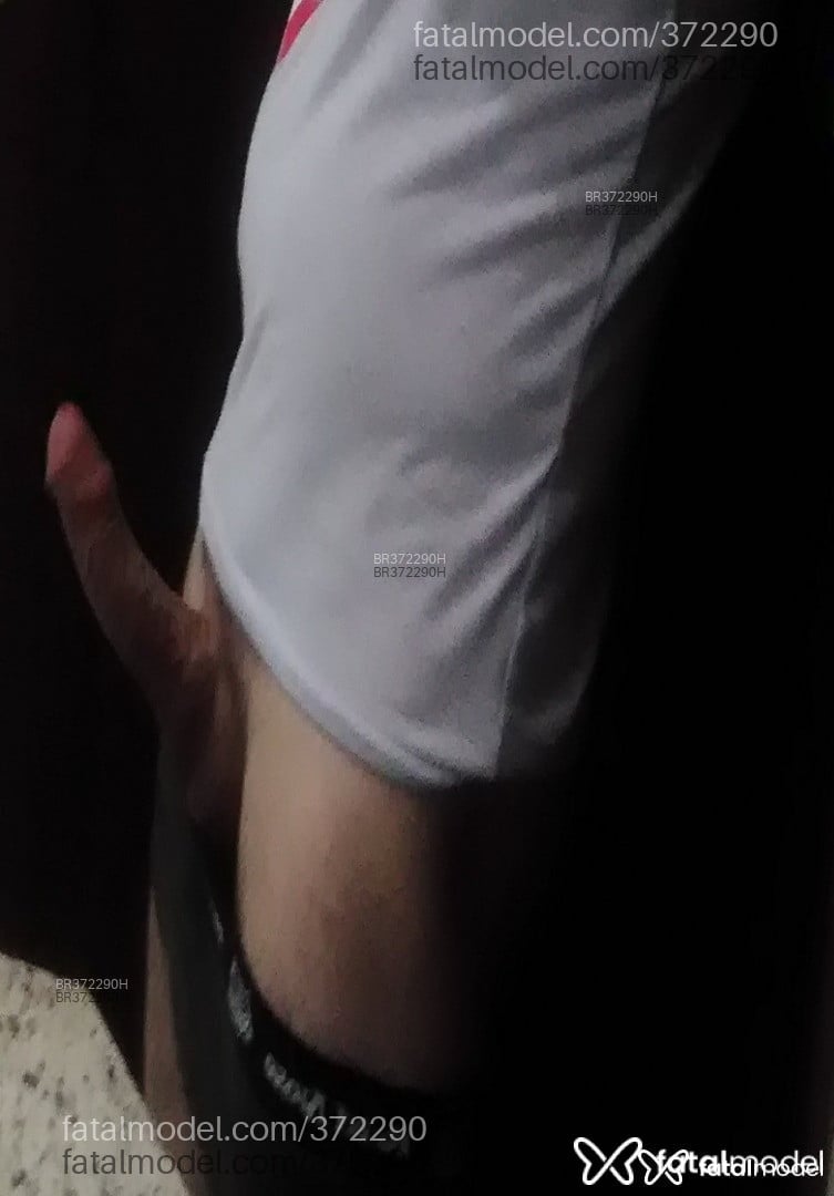 Acompanhante homem com cabelo castanho de olhos castanhos em Divinópolis Acompanhante homem com cabelo castanho de olhos castanhos em Divinópolis - AJJSilveira