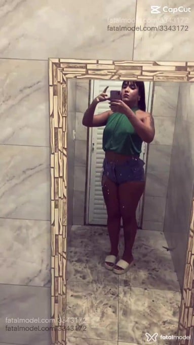 Acompanhante mulher trans morena (o) de olhos castanhos em Duque de Caxias - Giovana Souza
