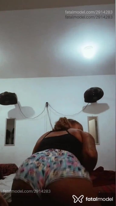 Acompanhante mulher loira (o) de olhos castanhos em São Paulo - Melissa