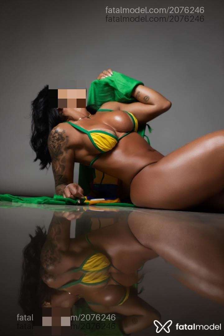Acompanhante mulher morena (o) de olhos pretos em Rio de Janeiro - Laura