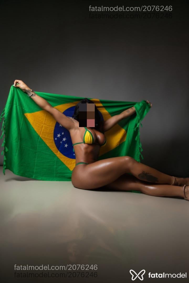 Acompanhante mulher morena (o) de olhos pretos em Rio de Janeiro - Laura