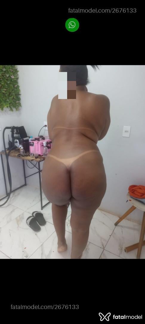 Acompanhante mulher com cabelo castanho de olhos castanhos em Ribeirão Preto - Laine Martins