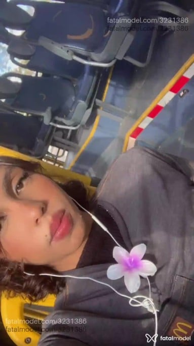 Acompanhante mulher trans morena (o) de olhos castanhos em Virtual - Borges