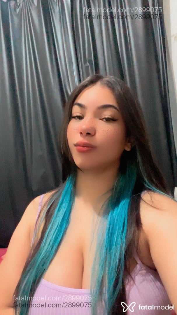 Acompanhante mulher com cabelo colorido de olhos castanhos em Virtual - Bunny Lului