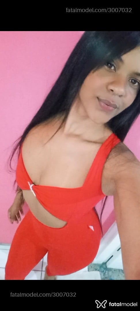 Acompanhante mulher morena (o) de olhos pretos em Cambuí - Larissa