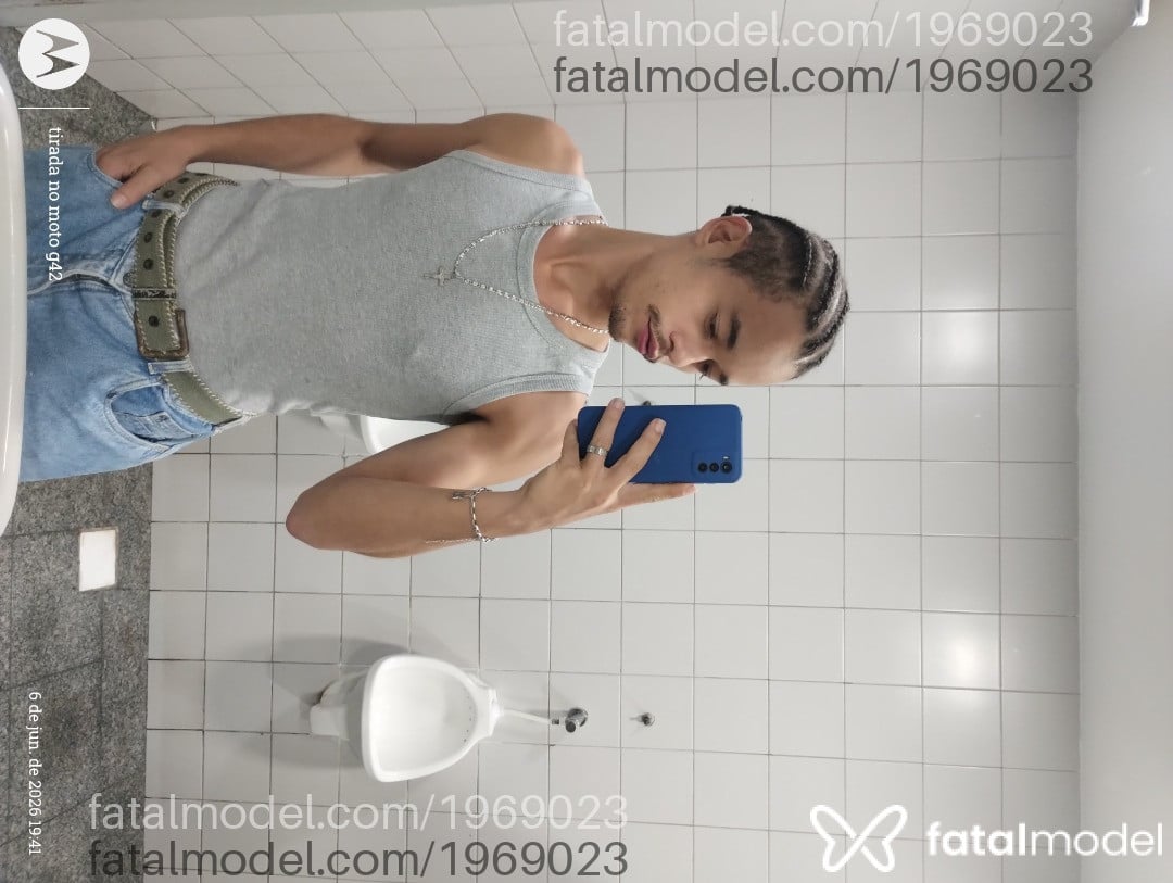Acompanhante homem morena (o) de olhos castanhos em Nova Iguaçu - Matheus