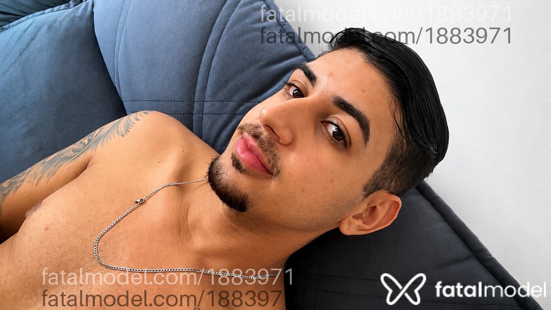 Acompanhante homem com cabelo castanho de olhos castanhos - Marcos Acompanhante homem com cabelo castanho de olhos castanhos - Marcos