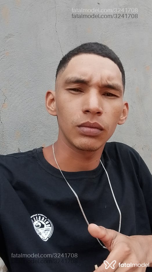 Acompanhante homem morena (o) de olhos castanhos - Jackson Acompanhante homem morena (o) de olhos castanhos - Jackson