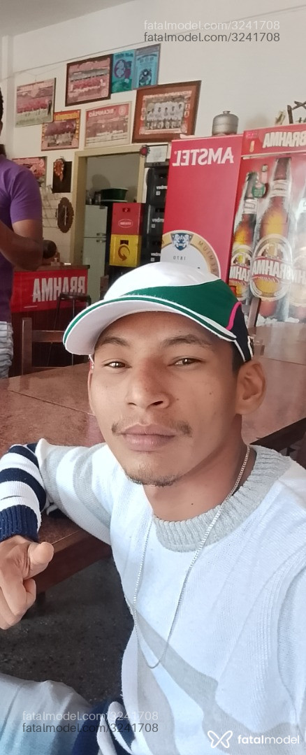 Acompanhante homem morena (o) de olhos castanhos - Jackson Acompanhante homem morena (o) de olhos castanhos - Jackson