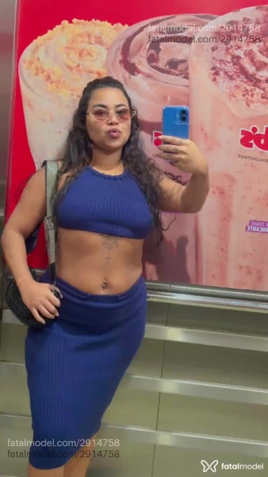 Acompanhante mulher com cabelo castanho de olhos castanhos - Gatah Acompanhante mulher com cabelo castanho de olhos castanhos - Gatah