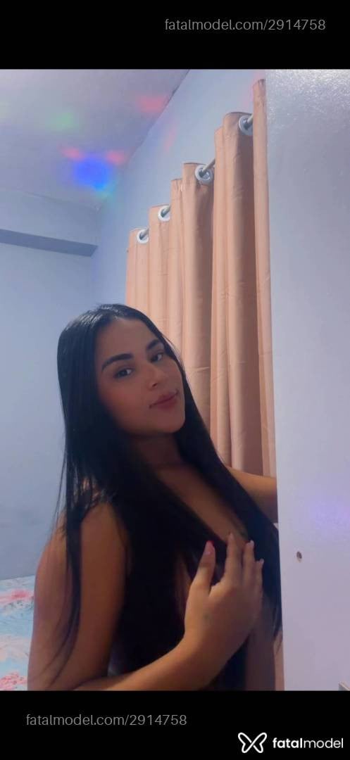 Acompanhante mulher com cabelo castanho de olhos castanhos - Gatah
