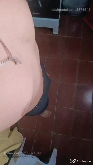 Acompanhante homem com cabelo castanho de olhos pretos em Araguaína Acompanhante homem com cabelo castanho de olhos pretos em Araguaína - Pretinho