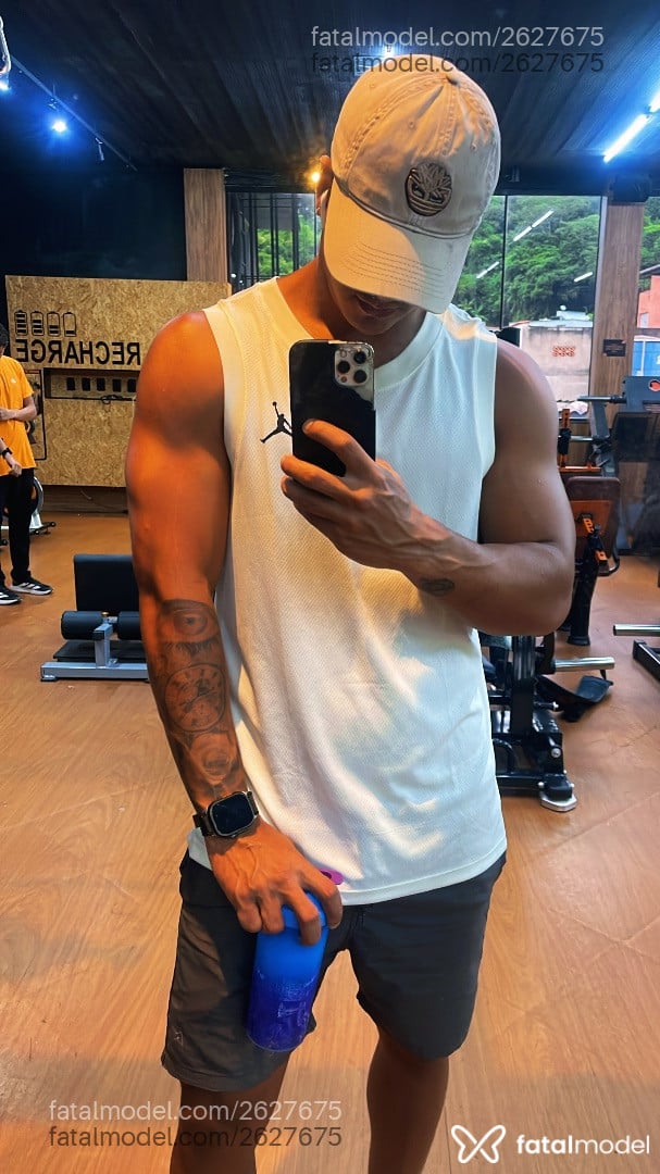 Acompanhante homem morena (o) de olhos castanhos em Volta Redonda - Brian Silva