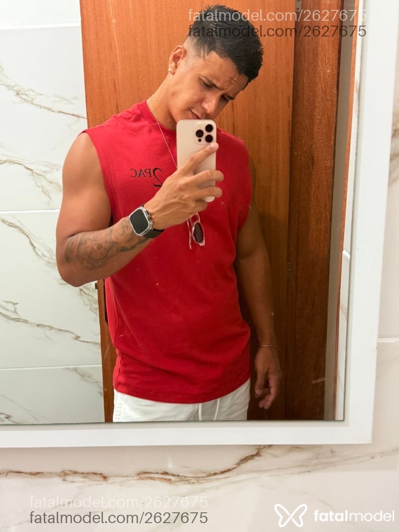 Acompanhante homem morena (o) de olhos castanhos em Volta Redonda - Brian Silva