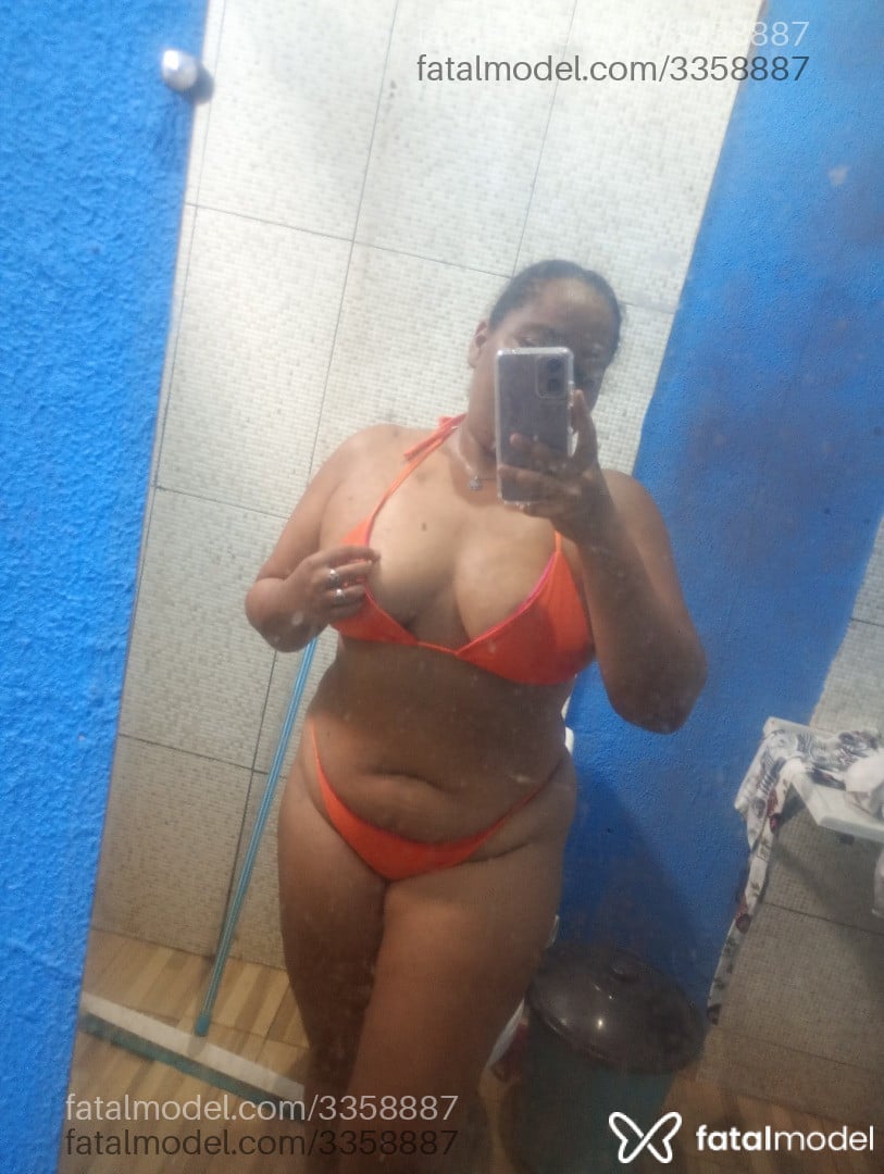 Acompanhante mulher morena (o) de olhos castanhos em Parauapebas - Morena