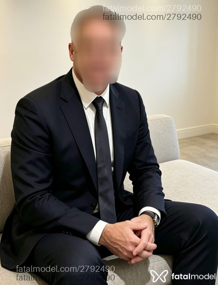 Acompanhante homem com cabelo castanho de olhos azuis - Ricardo Acompanhante homem com cabelo castanho de olhos azuis - Ricardo