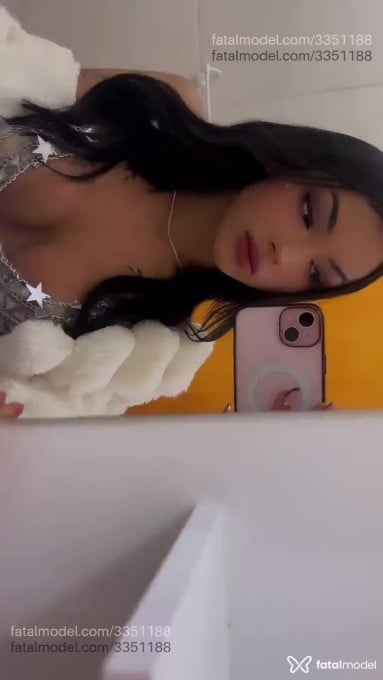 Acompanhante mulher trans morena (o) de olhos pretos em Virtual Acompanhante mulher trans morena (o) de olhos pretos em Virtual - Amanda Soares